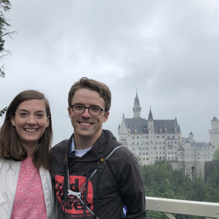 Sara and I in front of Schloss Neuschwanstein